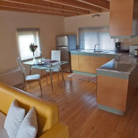 Apartment Sorta